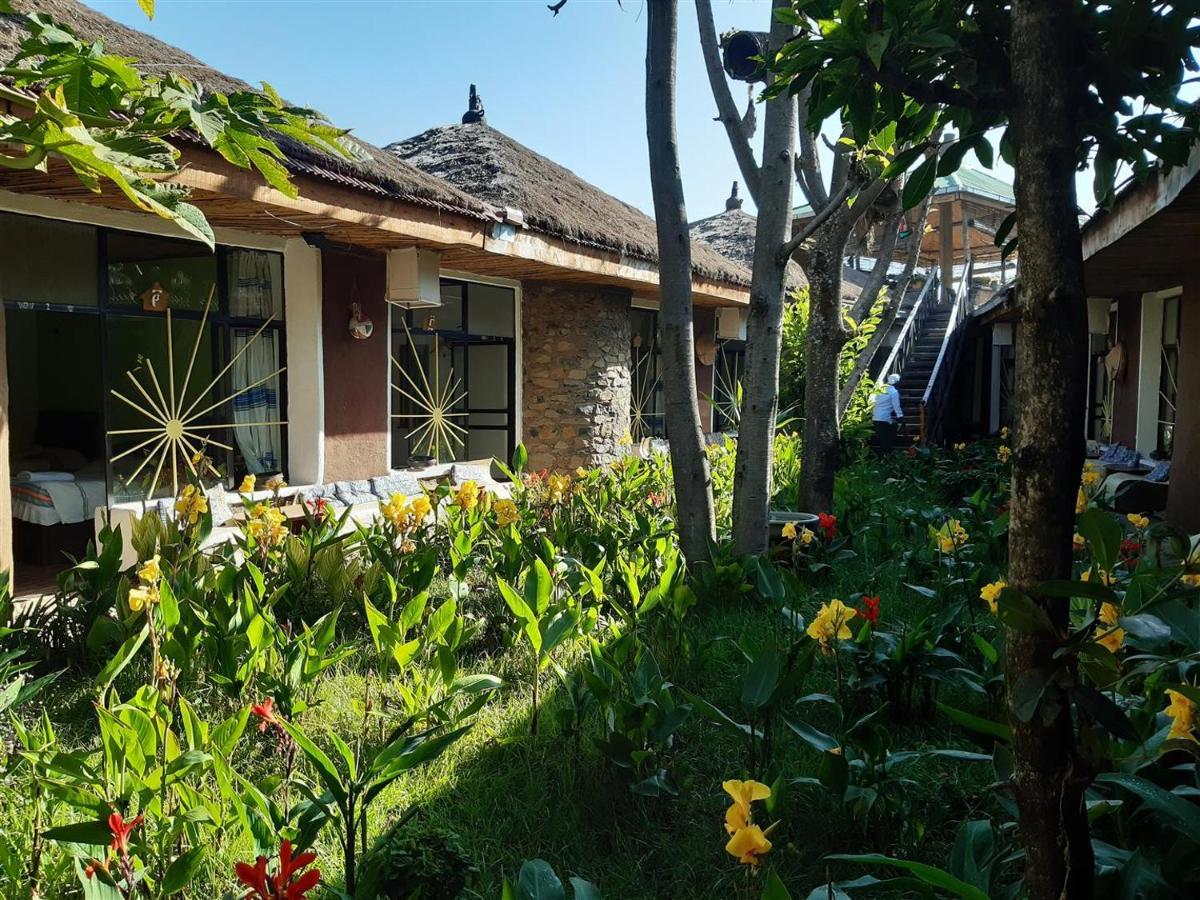 Lodge Du Chateau Gondar Bagian luar foto