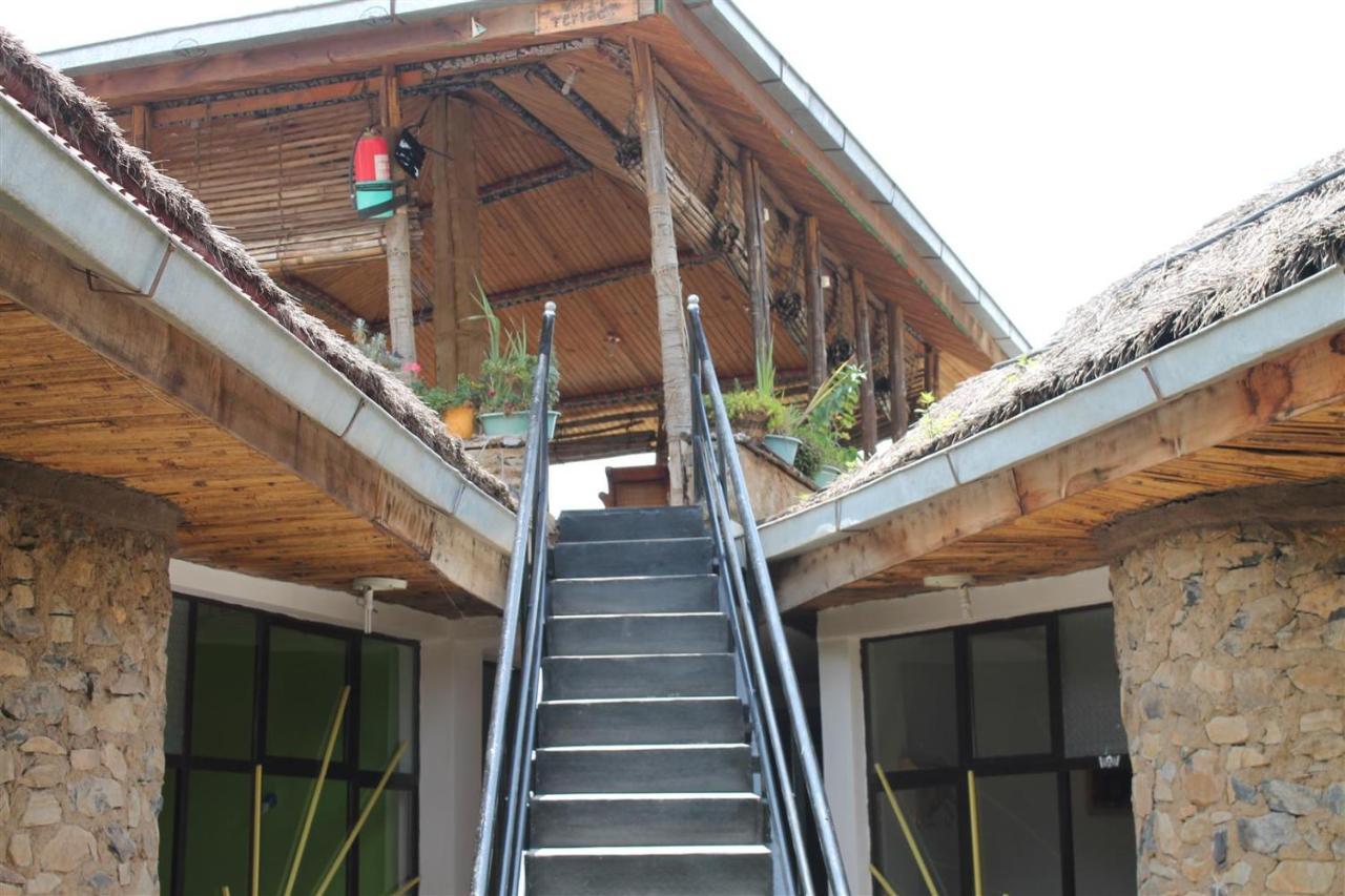 Lodge Du Chateau Gondar Bagian luar foto