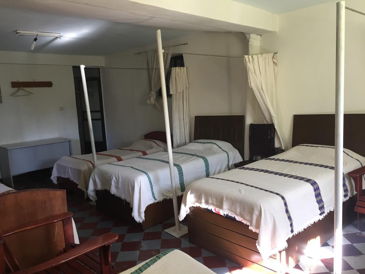 Lodge Du Chateau Gondar Bagian luar foto